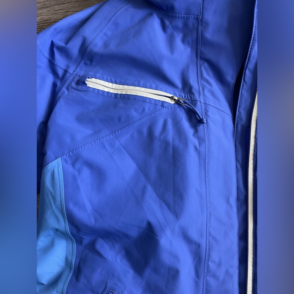 NorthFace ski/snowboard coat - Picture 9 of 10